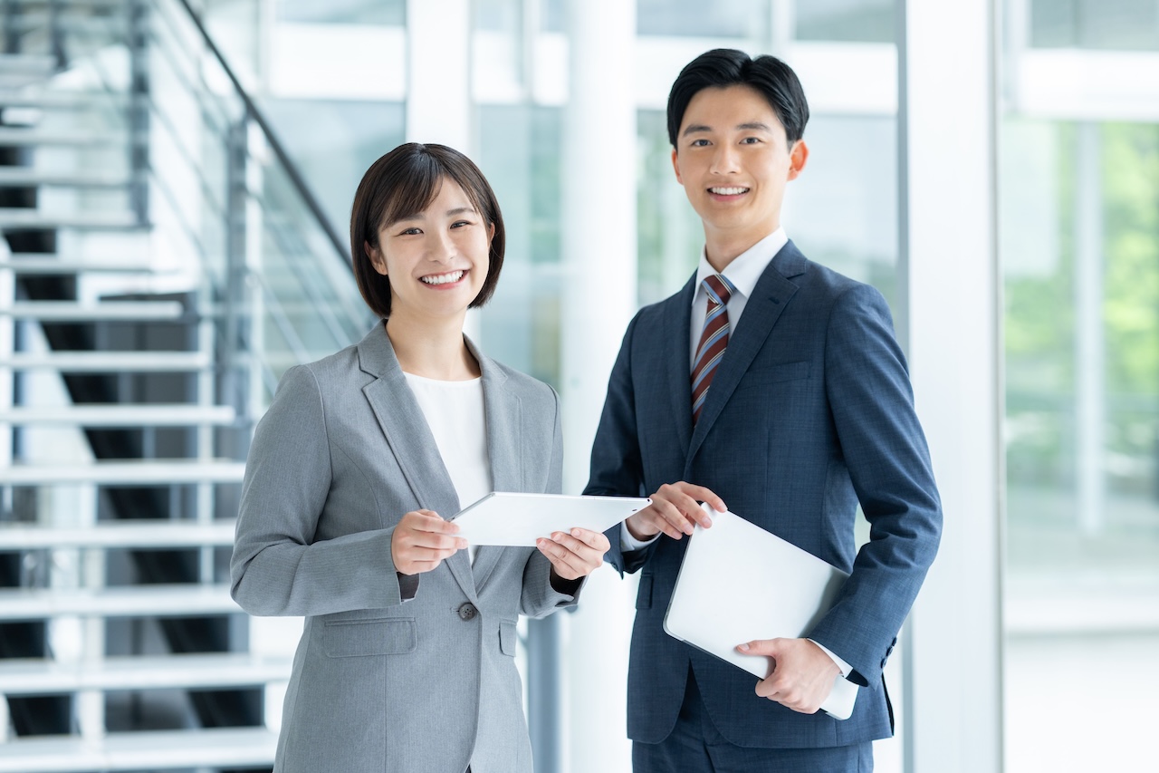 営業活動を行うスタッフ