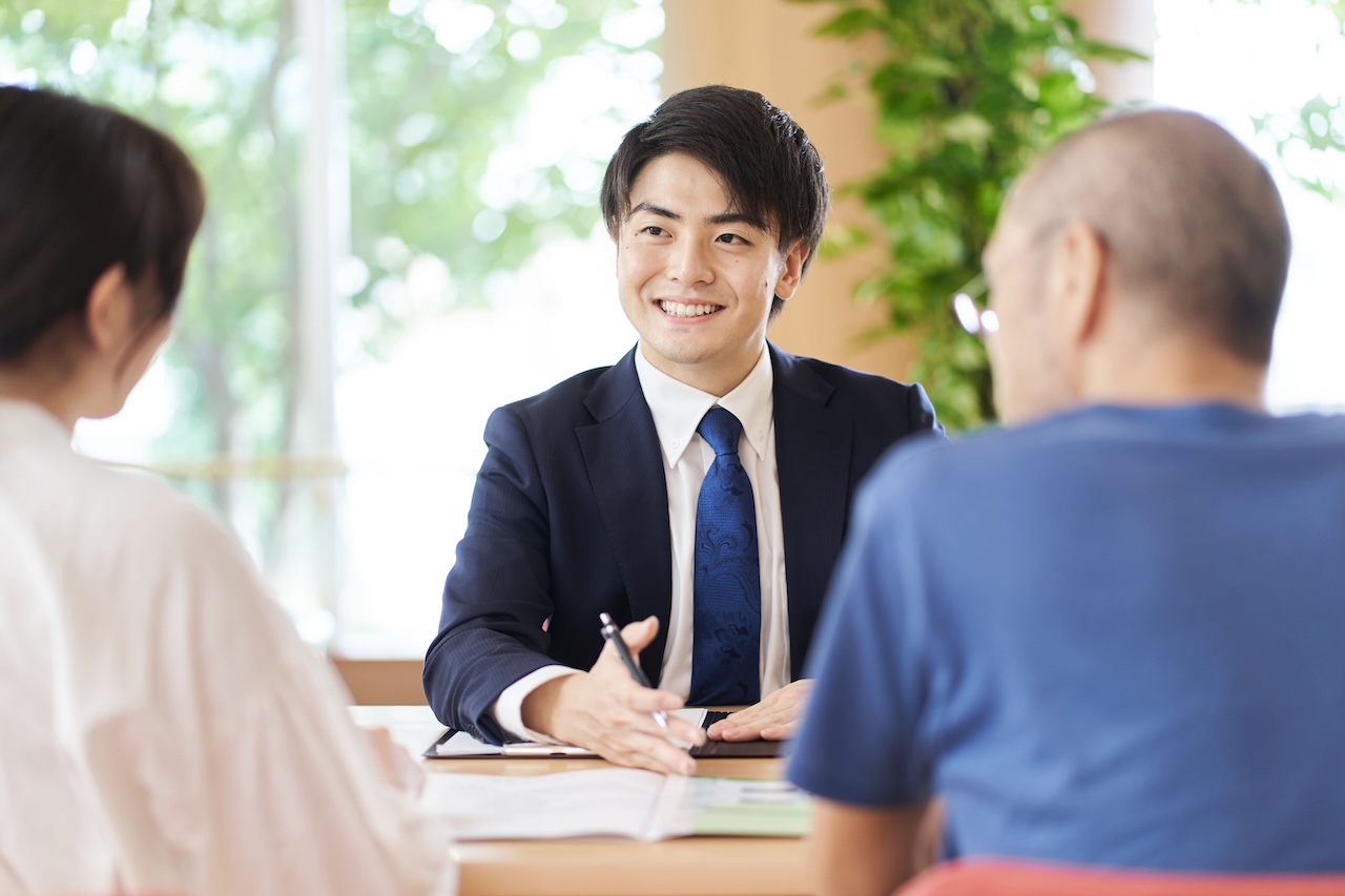 お客様との打ち合わせ